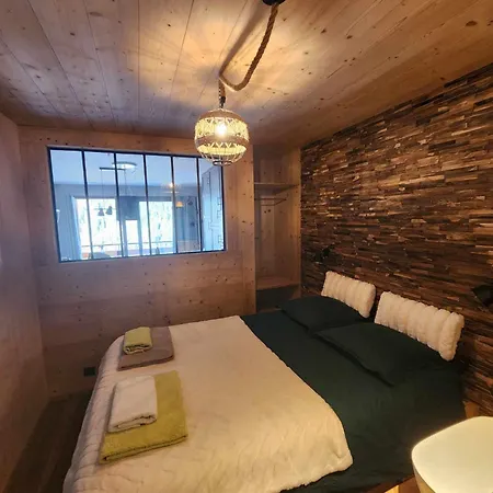 De Vonnes Bed & Breakfast *
